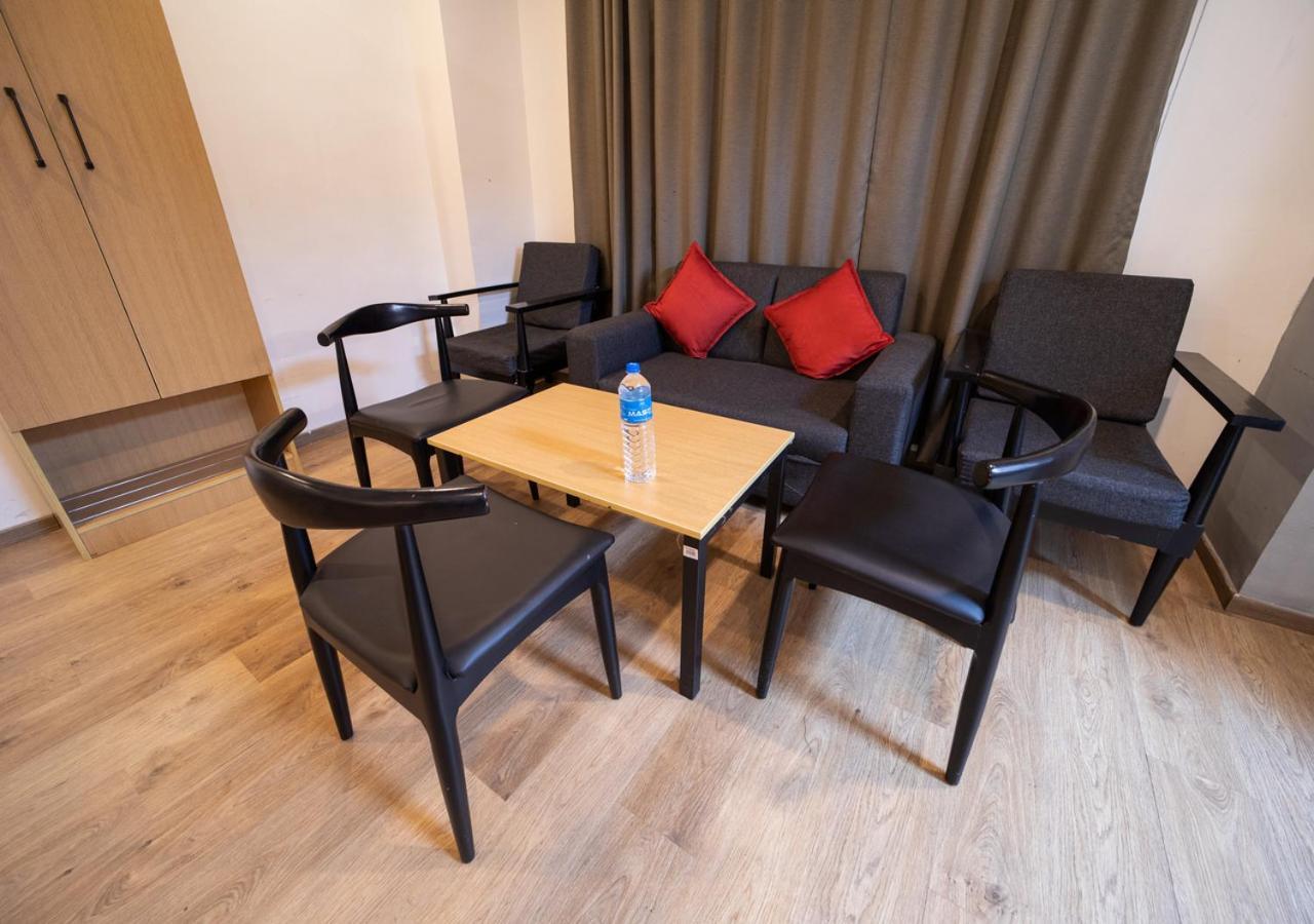 Hotel The Park Infinity Surat Zewnętrze zdjęcie
